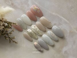 今月のネイル4本デザイン