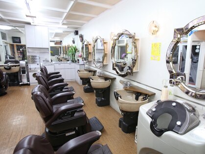 カットサロンアヅマの写真