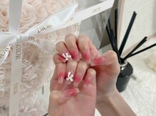 トゥービー 新宿三丁目(To Be)/チークスカルプ