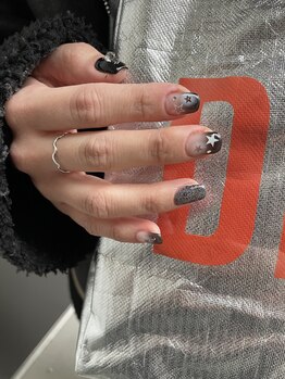 ムーイ 外苑前(mooi.)/black star nail