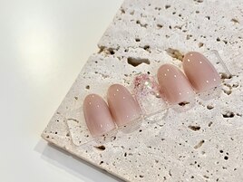 ヌーディー×キラキラホロネイル
