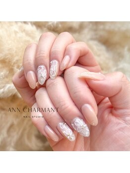 アンシャルマンネイルスタジオ(Ann charmant nail studio)の写真/最旬トレンド～大人ニュアンス・華やか系までサンプル沢山♪周りと差が付く映えデザインをご提案☆