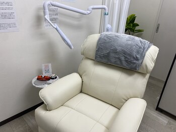 ホワイトニングショップ 山口店/フカフカのイスでリラックス♪
