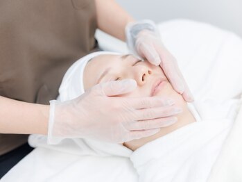 エスクリニック 横浜(S Clinic)の写真/自己流では届かない深部までケアし、一時的ではない変化を追求！無駄がないエイジングケアをご提供♪