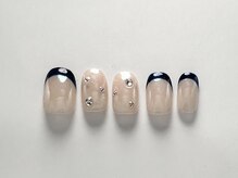 ユノ フィオーレ(Juno fiore)/フレンチキラキラネイル