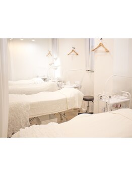 ナチュラル上品な目元にしたい