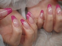 リノ(Rino)/ビビットなカラーでフレンチ☆