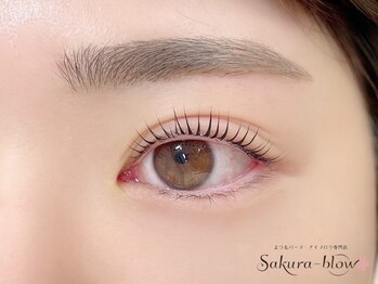 サクラブロウ 心斎橋店(Sakura-blow)の写真/《WAXで自眉の印象UPさせる”美眉スタイリング”が人気♪》プロアイデザイナーが自信の持てる目元をご提案!