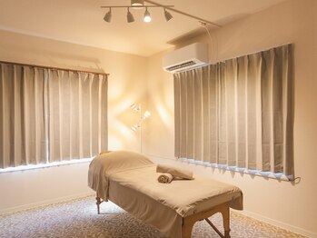 リフレット/サロン内装（2階）