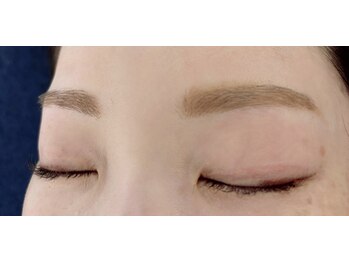 スマイリー/眉毛カラー、大人気です!