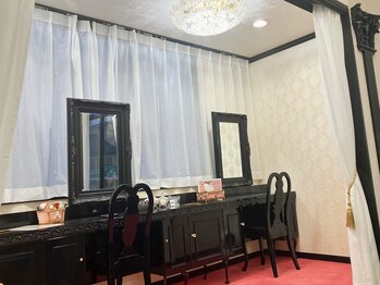 ジェイエステティック インターパーク宇都宮店/お帰り前は充実のメイクブースへ