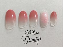 ネイルルーム トリニティ(Nail Room Trinity)/150種類以上選べるアート付