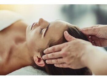 サマラボ 笹塚店(Sama Labo)/デコルテ肩首マッサージ