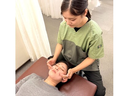 ドクタースマイル バイ カラダカイカク 本通り店(Dr.Smile)の写真