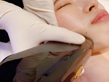 ピュウリリアーナ(PIU LILIANA)の写真/気になるほうれい線&たるみに徹底アプローチ!!【大人気☆PIUリフト】最新マシンで引き上げハリ&艶UP◎