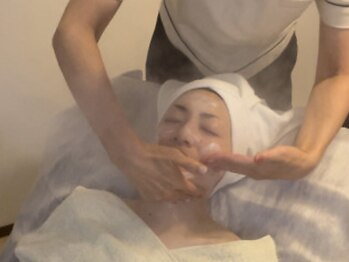 ココ(Koko)の写真/【幅広い肌トラブルケアに◎フェイシャルトリートメント50分初回¥4,000】小顔効果大◎エステ初心者にも！