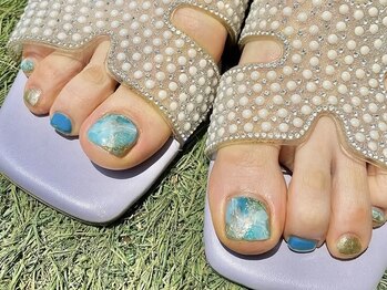 ネイルズ アメリ(Nails amelie)の写真/綺麗で可愛いフットネイルで女子力UP♪大人可愛いにこだわったデザインでネイル上級者も納得の仕上がりに☆