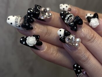 フレンチドットネイル