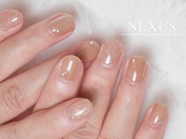 ベージュのマグ×フラッシュ