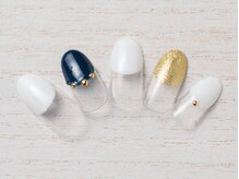 ア ネイル(A nail)/フレンチネイル☆スタッズ