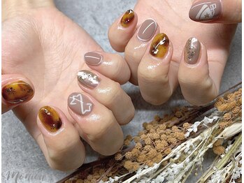 モニカ(MONICA)/べっこうネイル×手描きアート★