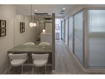 geNe 'n GRUS(ジーン アンド グルス)/ドレッサー