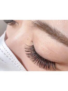 ボリュームのある目元にしたい