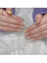 アール(R)/キラキラフラワー