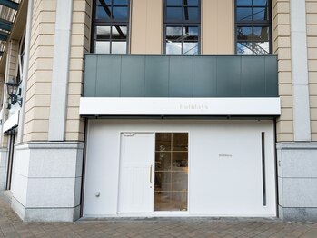 ホリデイズ(Holidays)/当店の外観