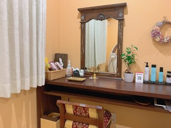 アロマアンドビューティー 結/メイクスペース