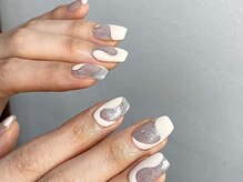 ネイルアンドアイラッシュ ラビ(Nail&Eyelash Ravi)/マグネット×ニュアンスアート