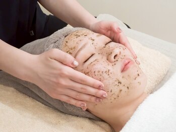 モフィ(mofie)の写真/日本人に合わせて作られたハーブピーリングだからこその効果実感◎美容成分もたっぷり配合なのが嬉しい♪