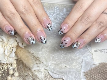 ミューネイル(Miu Nail)/ヒョウ柄マグネット