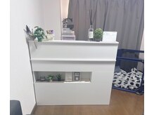 ガガ(Gaga)の雰囲気（入ってすぐのカウンター♪）