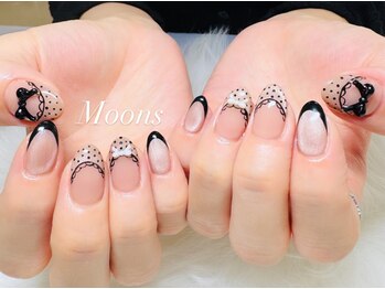 ムーンズ(Moon's)/