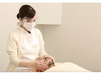 メンズエステ大阪京橋【マッサージ/毛穴/ニキビケア/脱毛/小顔/メンズフェイシャル】/MEN【5】気持ちよく施術スタート