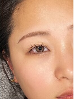アイヨンマルゴ(EYE405)/まつげパーマと眉毛wax眉カラー