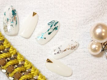 ネイルサロン べルフ(nail salon Verf)/ホイルネイル☆