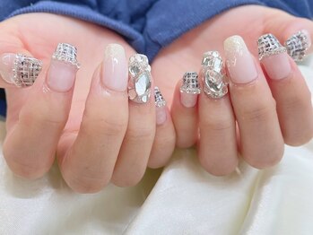 インザピンクリリー(in the pink LILY)/ツイードネイル