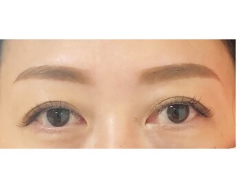 サロン ミワ(salon MIWA)/眉毛スタイリングとエクステ70本