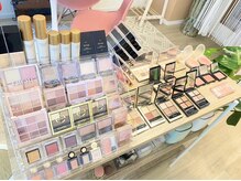 サロン ファボリ 名古屋店(salon favori)の雰囲気（地域最高級のコスメの品揃えで、自分に似合う化粧品が見つかる！）