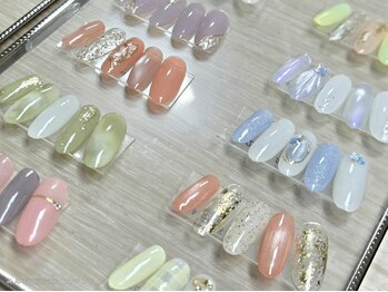 ピュアブリス(Pure Bliss)の写真/季節に合わせて変わる定額デザイン♪『オールハンド施術』で自爪を労わりながら素敵な指先に仕上げます◎