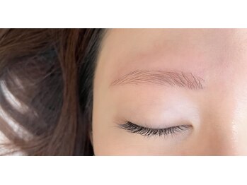 ダフネ(DAFNE)/眉毛の間引き＆眉カラー