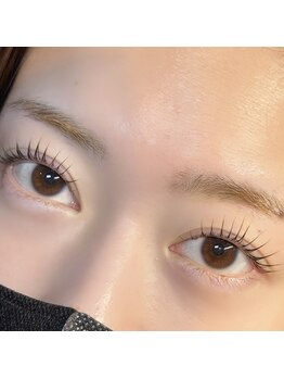 エイティスト(8ist)/パリジェンヌ[新宿/新宿駅]