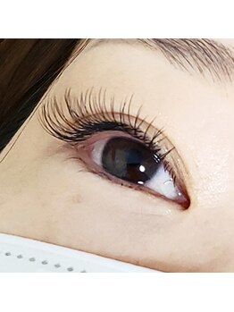 アンジュの写真/吉祥寺/歴10年以上のアイリストが必ず施術！目元のリフトアップ効果◎《3回まで利用OK！フラットラッシュ》