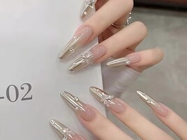 秋冬ネイル　エレガントデザイン