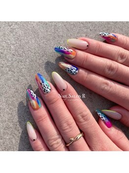 ネイルサロン R/スタイリングコース