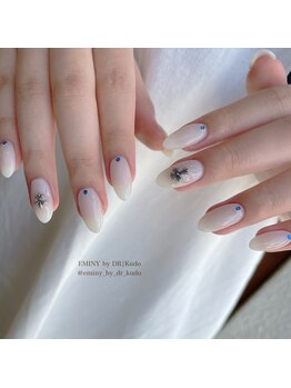 エミニーバイディーアール(EMINY by DR)/ホワイトワンカラー