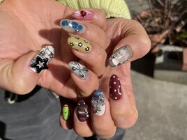 派手ネイルアート