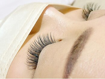 アロー(arrow)の写真/派手すぎは嫌でも女性らしさが欲しい方必見!カウンセリングと技術にこだわり、マスク生活でも好印象っ☆